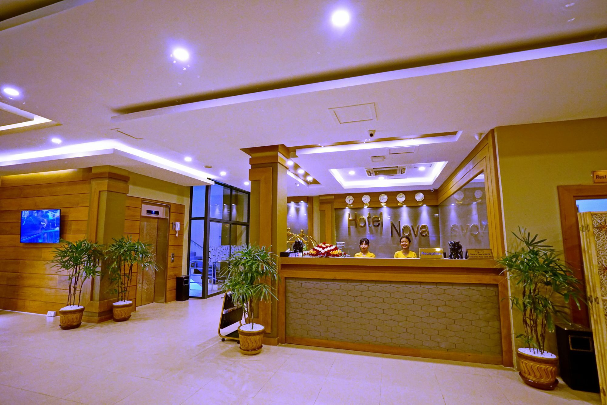 The Hotel Nova Мандалай Екстер'єр фото